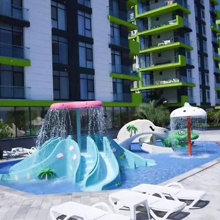 Luxury Seaside - Pool & Διαμέρισμα *