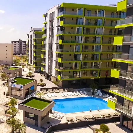 Luxury Seaside - Pool & Διαμέρισμα Năvodari