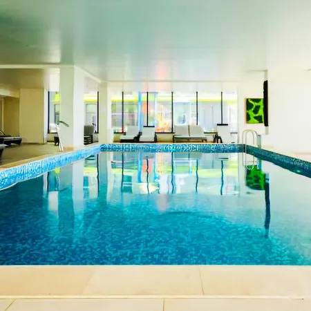 Διαμέρισμα Luxury Seaside - Pool &